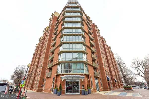 $2,200 | 1000 New Jersey Avenue Southeast, Unit 316, Washington, DC 20003