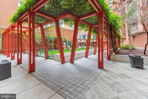 $2,200 | 1000 New Jersey Avenue Southeast, Unit 316, Washington, DC 20003