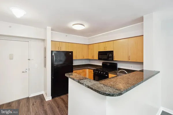 $2,200 | 1000 New Jersey Avenue Southeast, Unit 316, Washington, DC 20003
