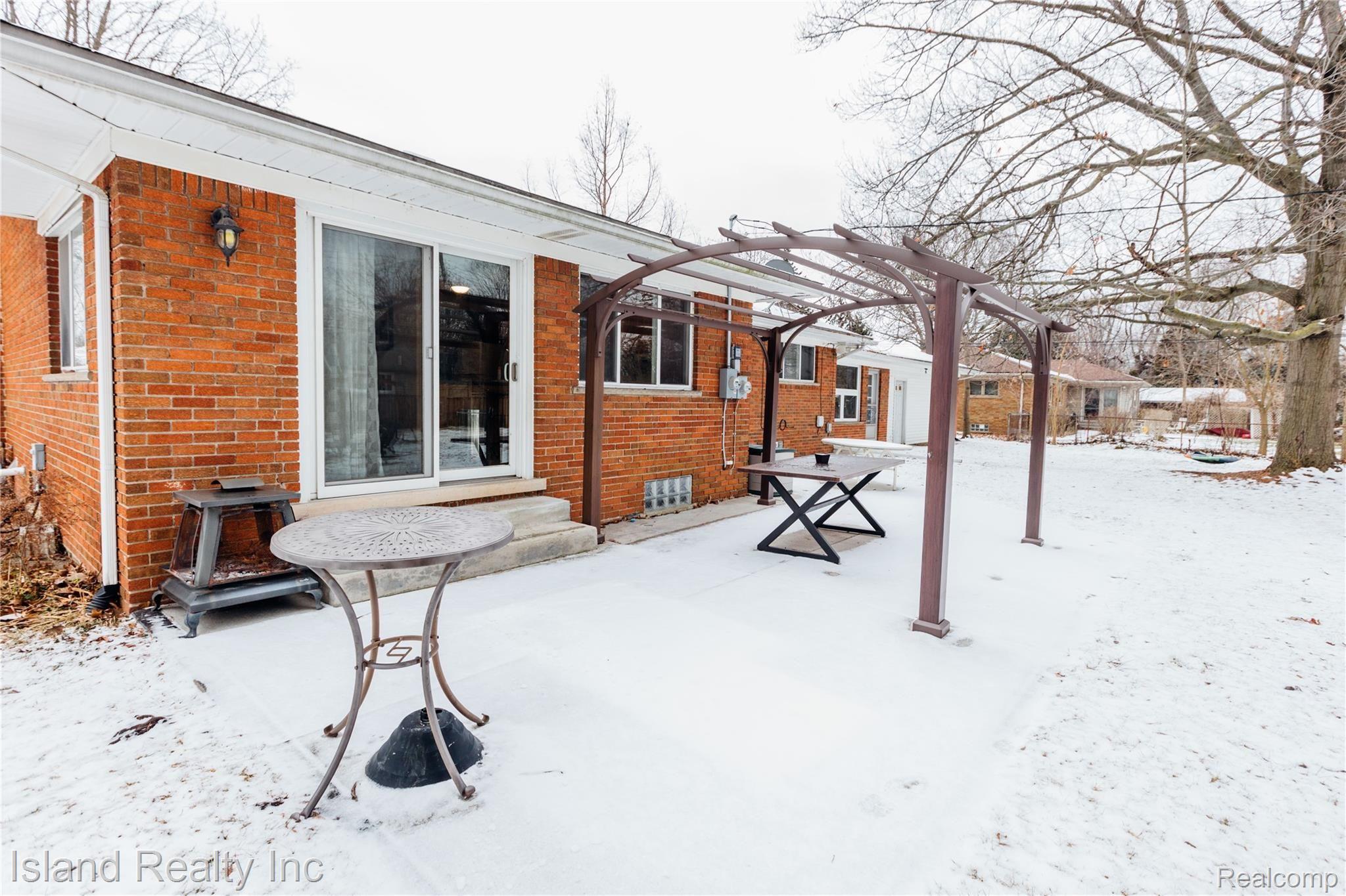 9262 Church Road Grosse Ile, MI 48138 - Photo 25 of 28 9262 Church Rd, Grosse Ile (25 of 28).jpg