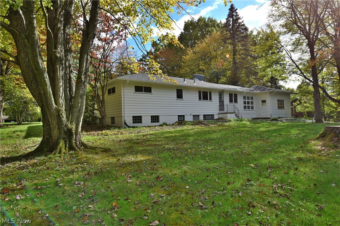 220 Warner Road Southeast Hubbard, OH 44425 - Photo 33 of 35 Gallery Image 33