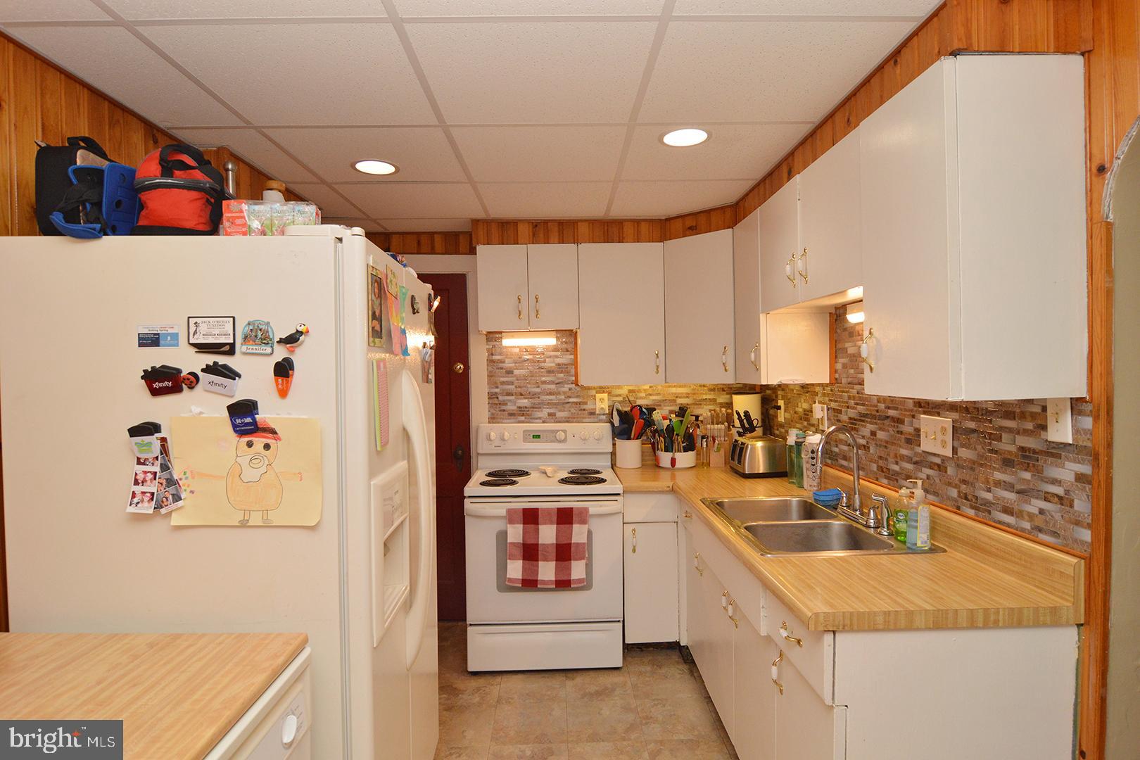 2014 Spring Street Reading, PA 19609 - Photo 15 of 43 Gallery Image 15