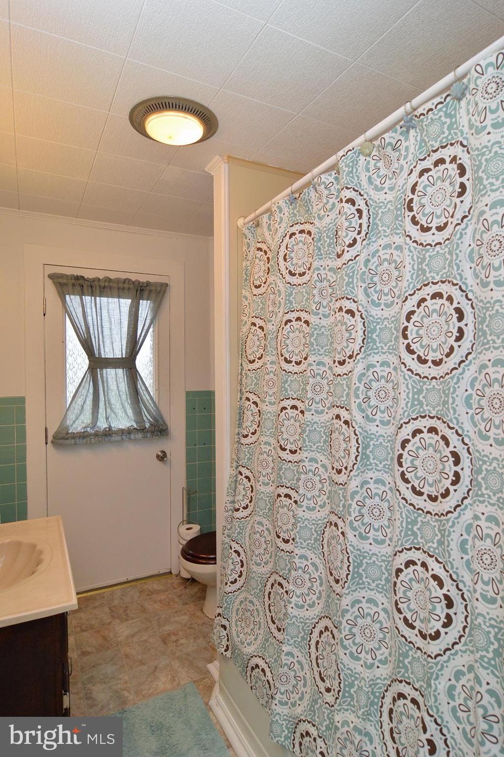 2014 Spring Street Reading, PA 19609 - Photo 23 of 43 Gallery Image 23