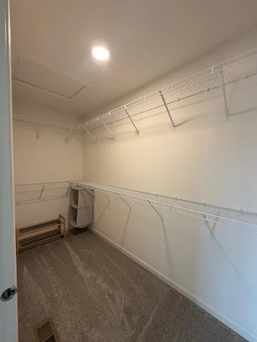 $3,000 | 579 Bobby Ann Court, Roselle, IL 60172