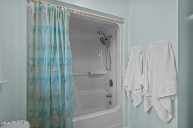 $298,500 | 289 Croaker Street, Davis, NC 28524