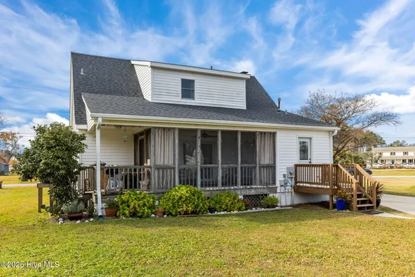 $280,000 | 289 Croaker Street, Davis, NC 28524