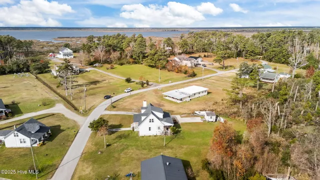 $298,500 | 289 Croaker Street, Davis, NC 28524