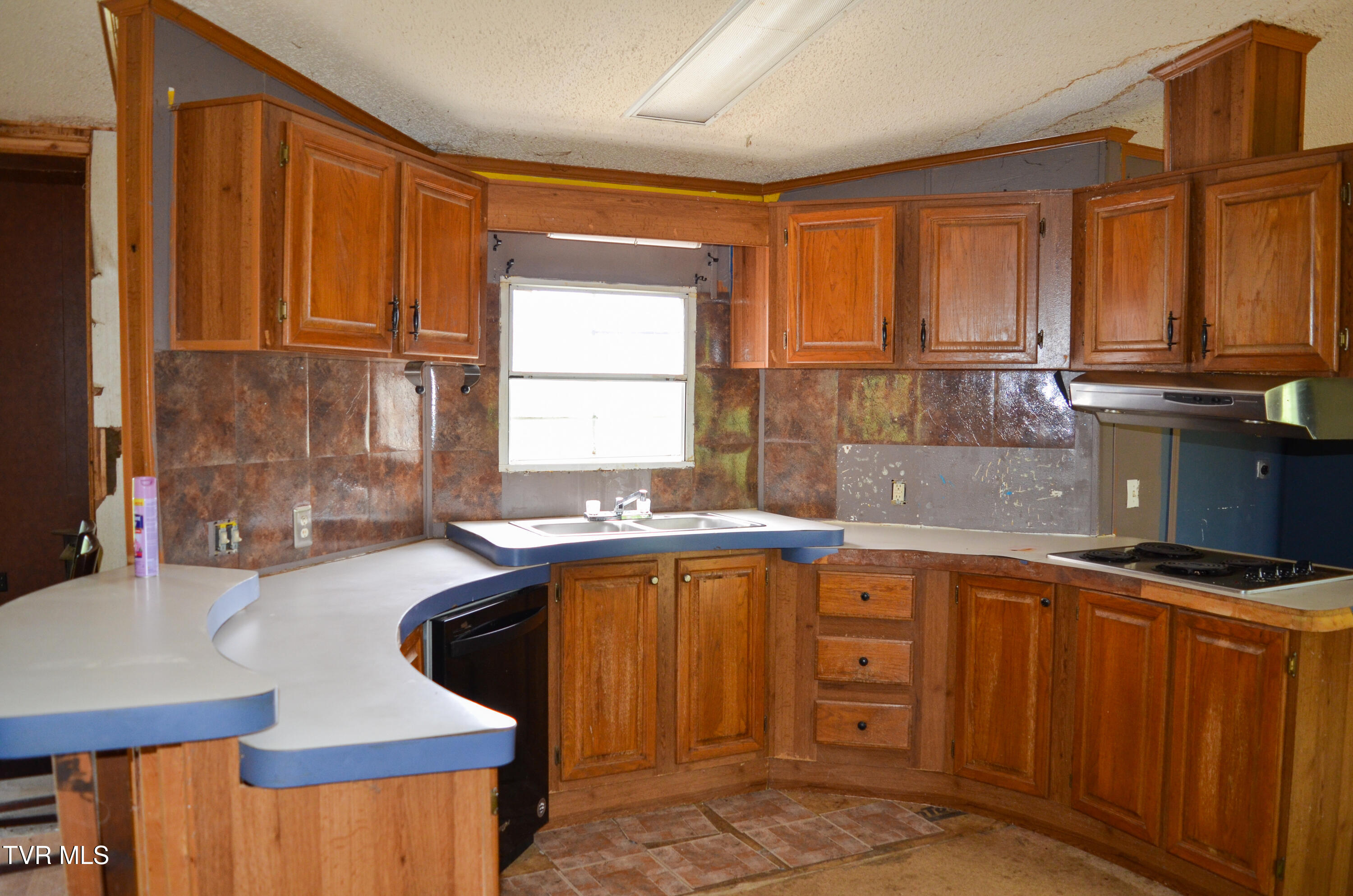 124 Browning Road Telford, TN 37690 - Photo 9 of 31 DSC_6182