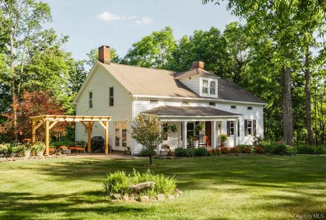 $850,000 | 121 Coutant Road, Circleville, NY 10919