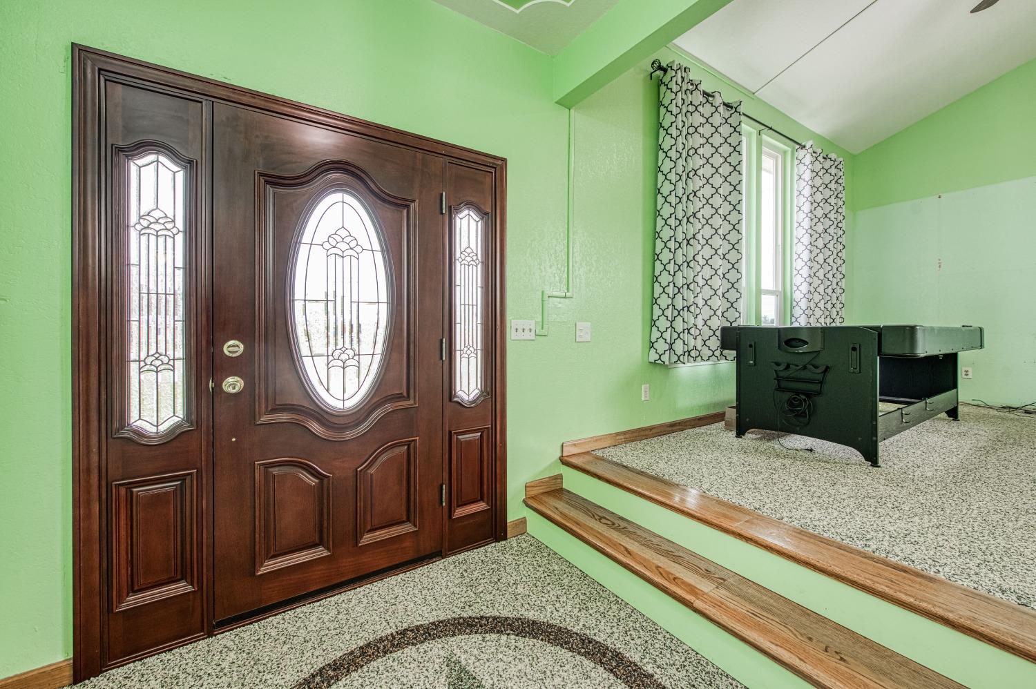 31334 Donald Avenue Madera, CA 93636 - Photo 2 of 38 a living room with furniture