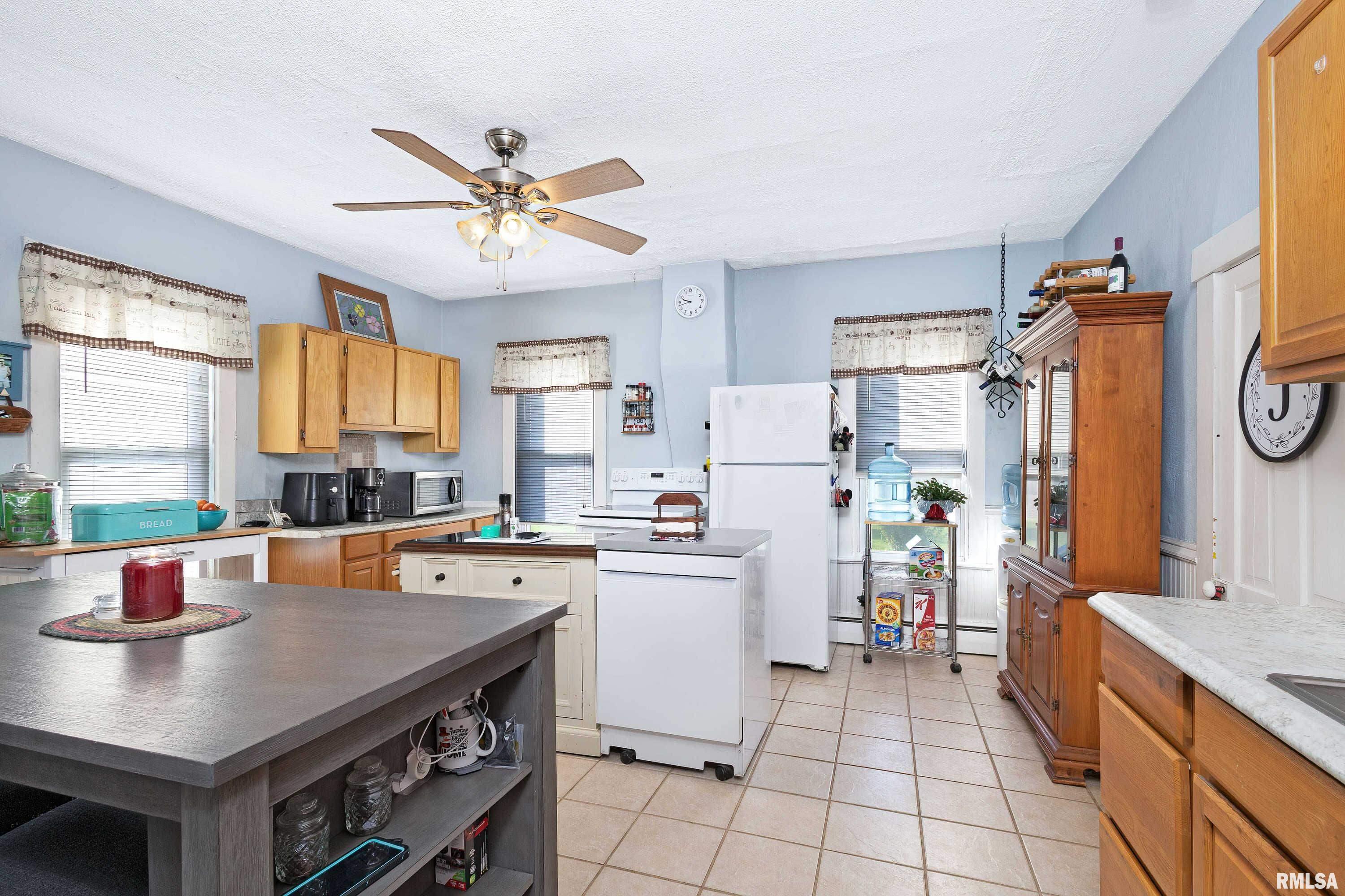 2192 250th Street Bennett, IA 52721 - Photo 16 of 39 Gallery Image 16