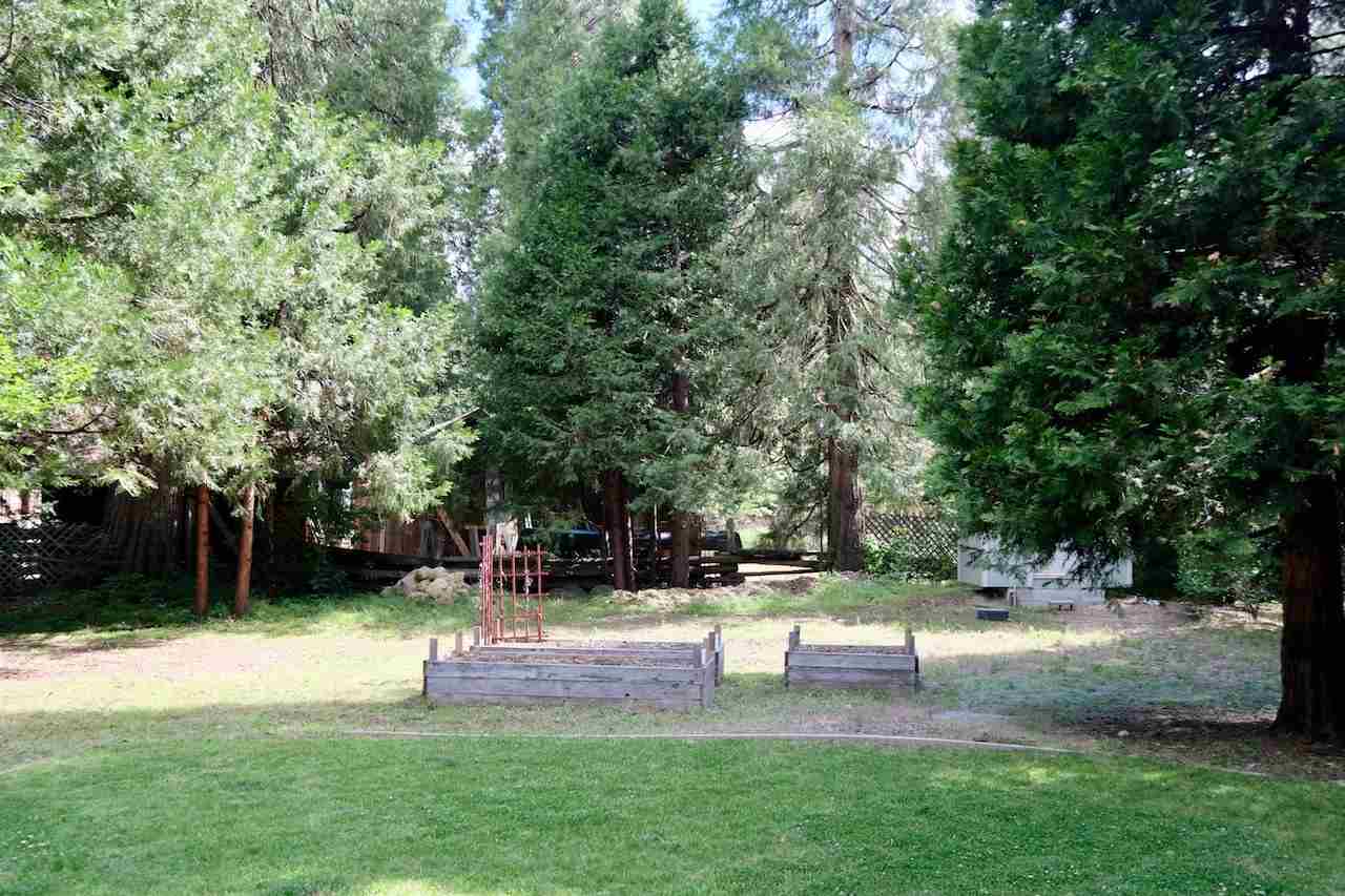 2108 Davis Place Road Mount Shasta, CA 96067 - Photo 19 of 21 Gallery Image 19
