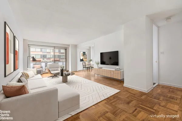 $1,275,000 | 300 East 40th Street, Unit 16K | Murray Hill