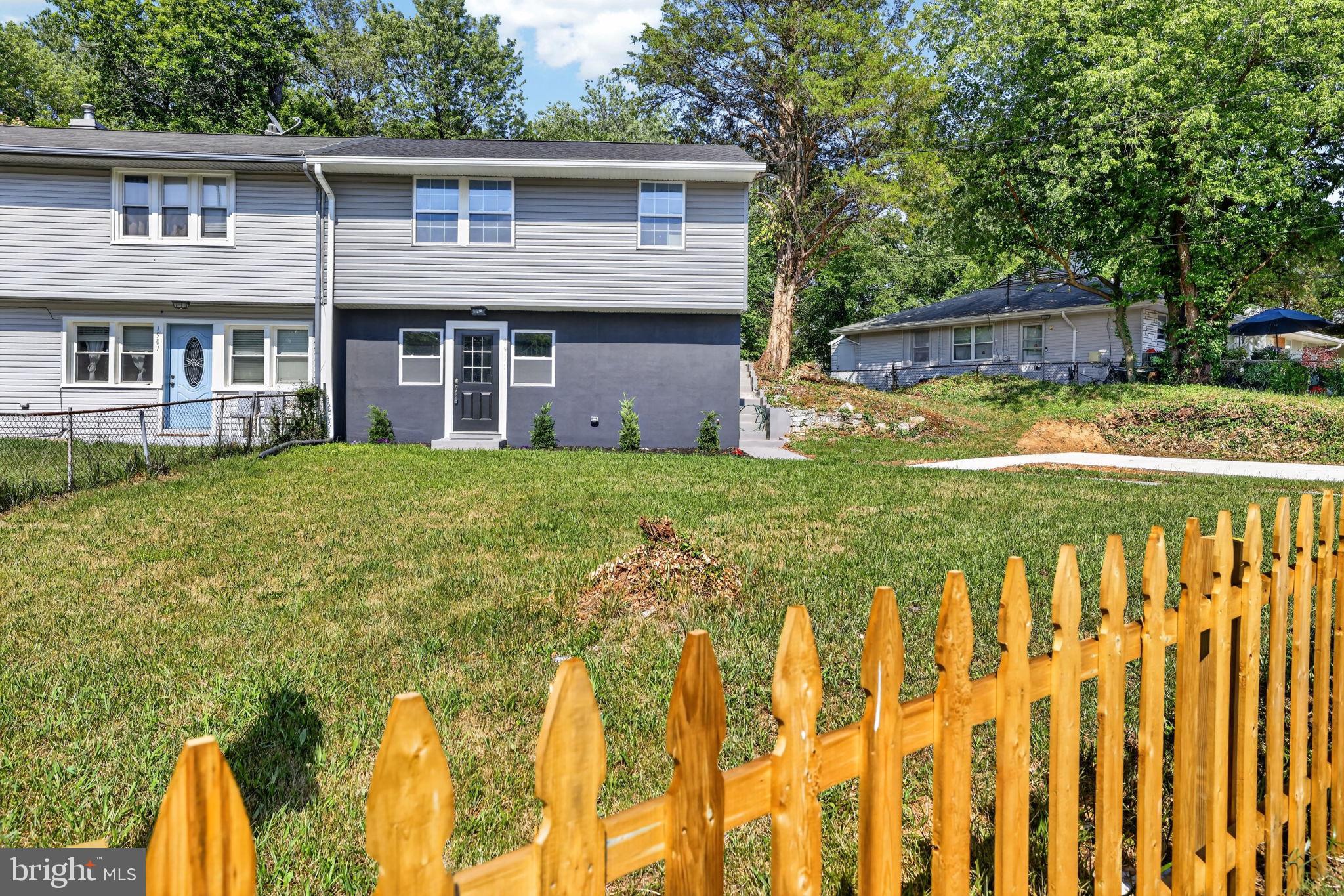 1911 Ray Leonard Road Landover, MD 20785 - Photo 4 of 31
