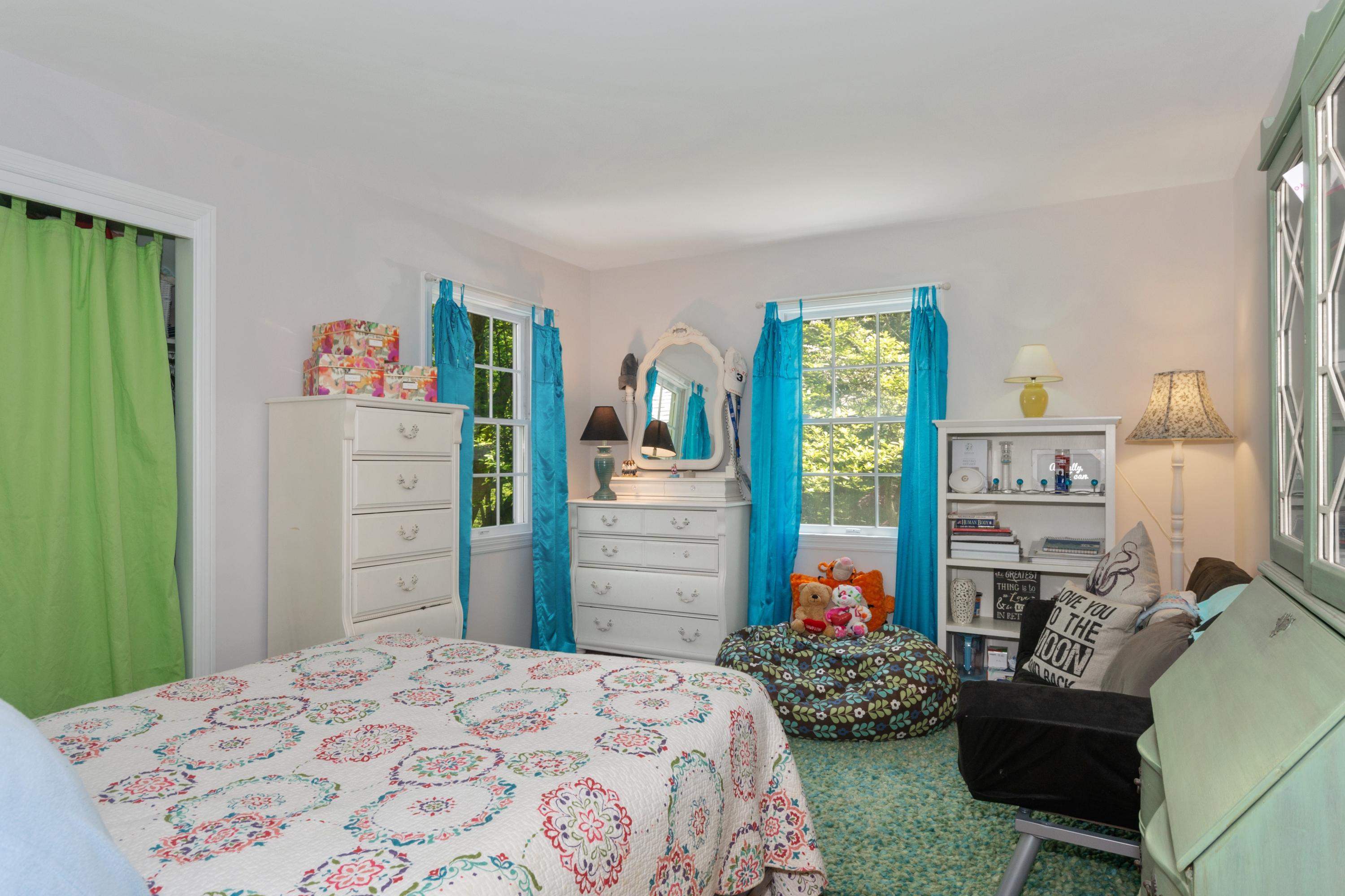 37 Maywood Road Darien, CT 06820 - Photo 8 of 31 08_37MAYWOODROAD_153_2ndBedroom_HiRes