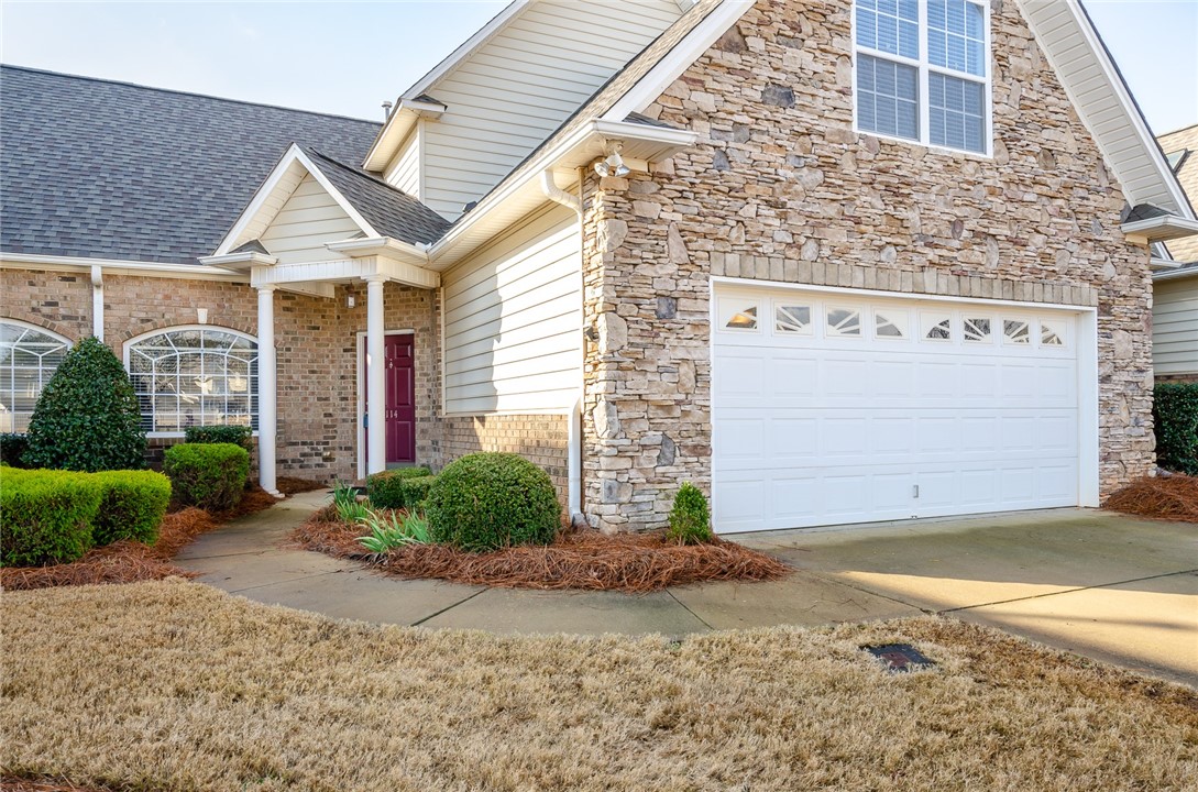 114 Shipyard Circle Anderson, SC 29621 - Photo 3 of 40 Gallery Image 3