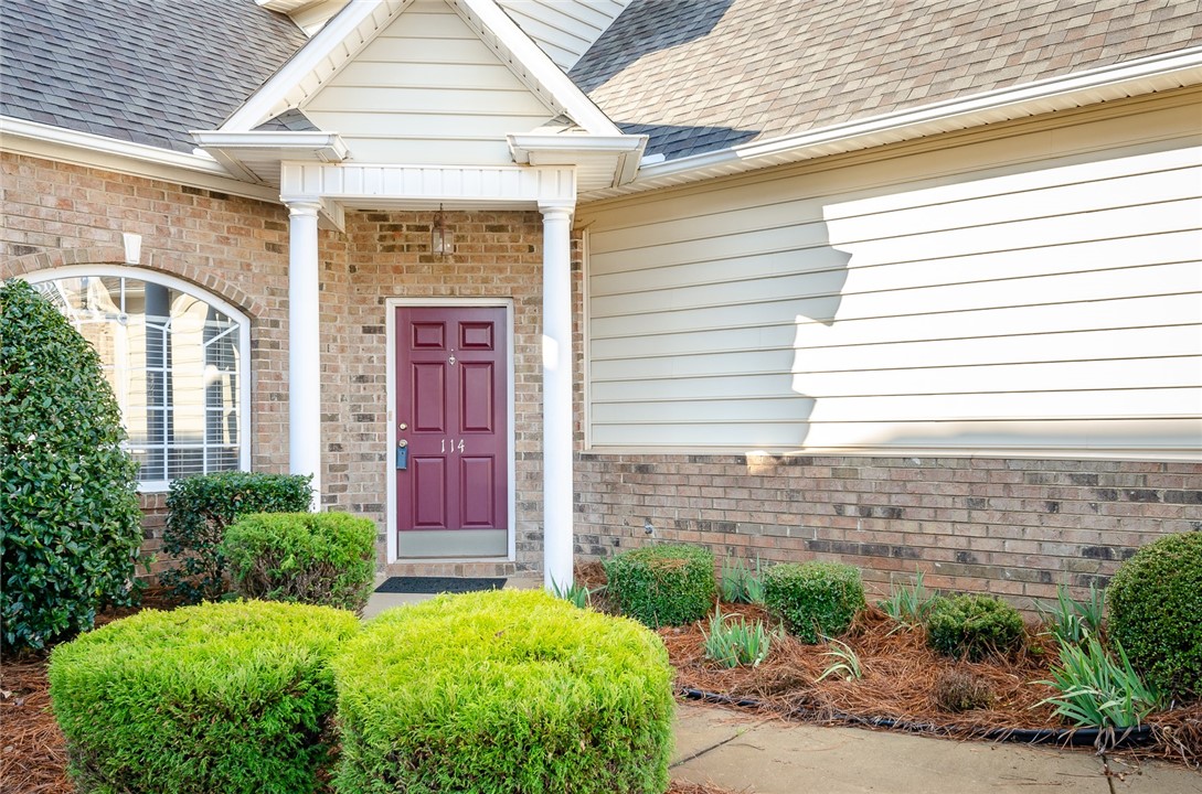 114 Shipyard Circle Anderson, SC 29621 - Photo 4 of 40 Gallery Image 4