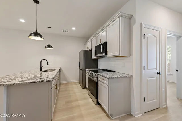 $239,999 | 130 Frontier, Scott, LA 70583