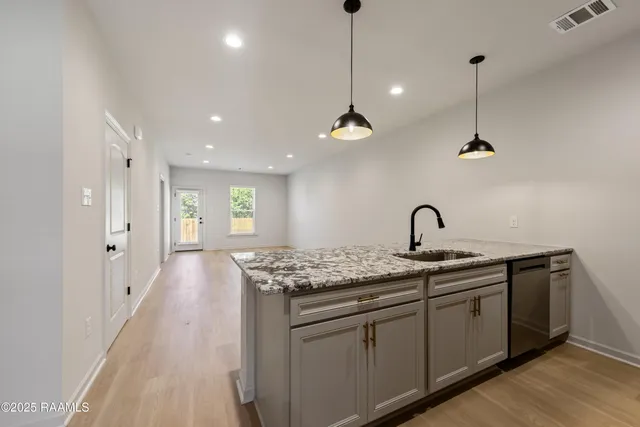 $239,999 | 130 Frontier, Scott, LA 70583