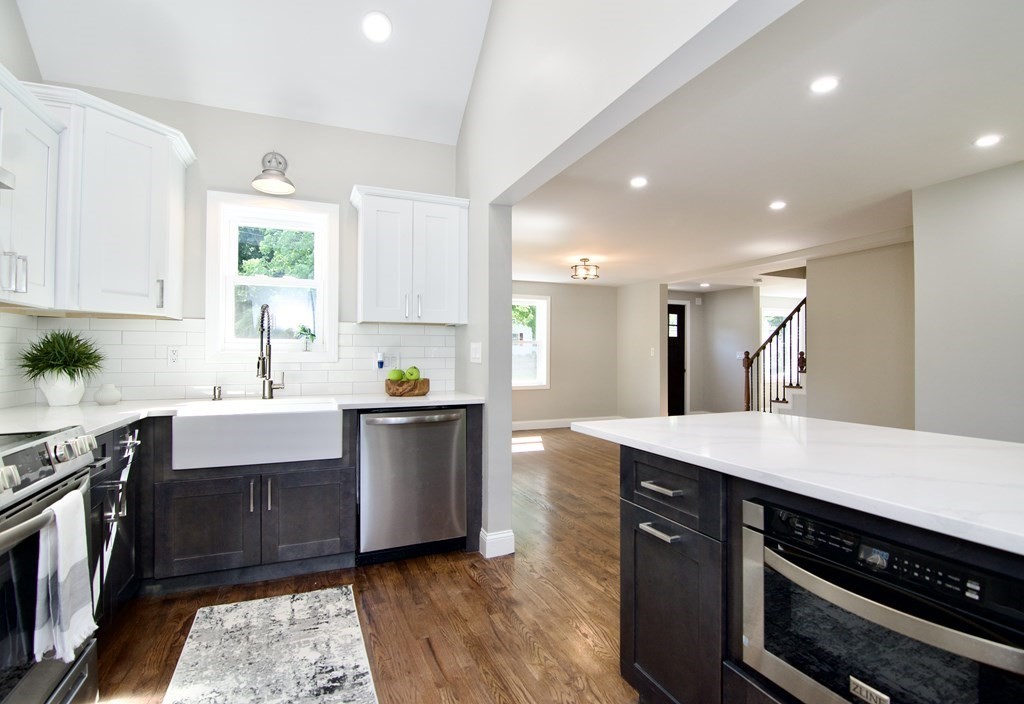 272 Burbank Road Longmeadow, MA 01106 - Photo 11 of 42 Gallery Image 11