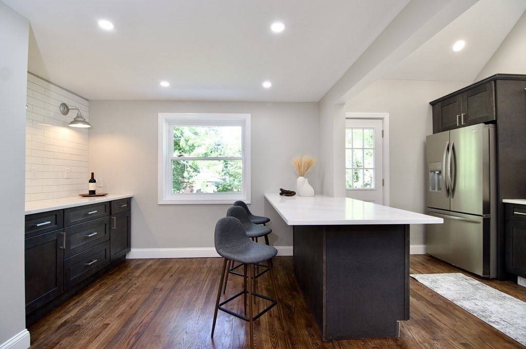 272 Burbank Road Longmeadow, MA 01106 - Photo 13 of 42 Gallery Image 13