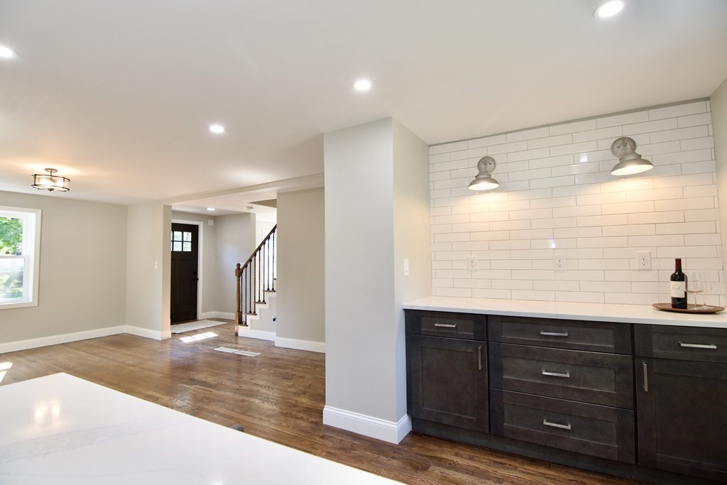 272 Burbank Road Longmeadow, MA 01106 - Photo 15 of 42 Gallery Image 15