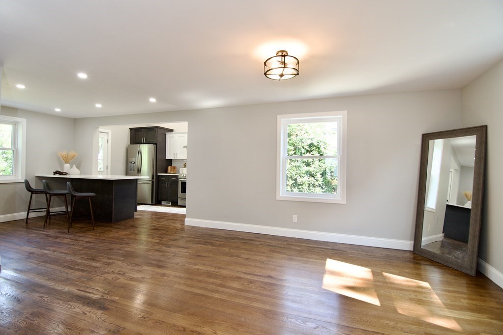272 Burbank Road Longmeadow, MA 01106 - Photo 18 of 42 Gallery Image 18