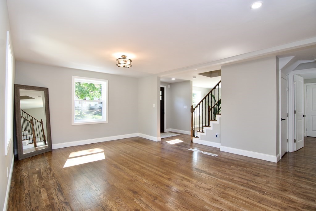 272 Burbank Road Longmeadow, MA 01106 - Photo 20 of 42 Gallery Image 20