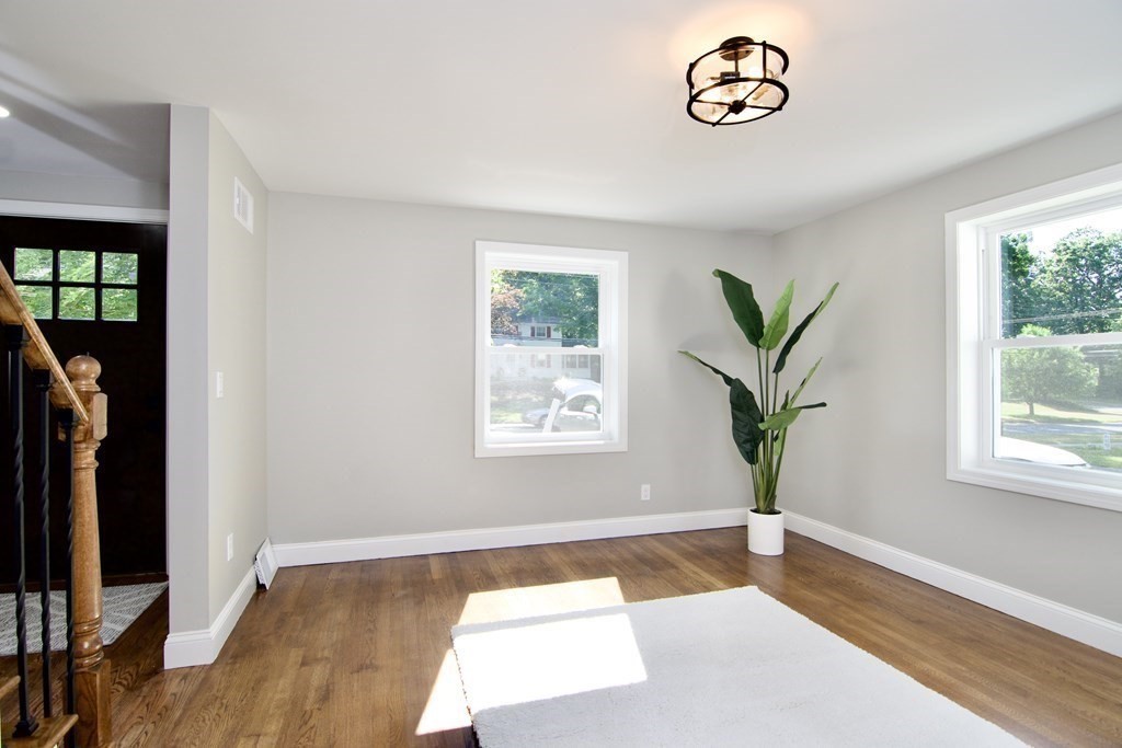 272 Burbank Road Longmeadow, MA 01106 - Photo 27 of 42 Gallery Image 27