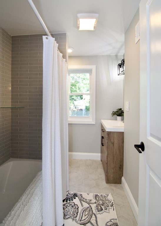 272 Burbank Road Longmeadow, MA 01106 - Photo 32 of 42 Gallery Image 32