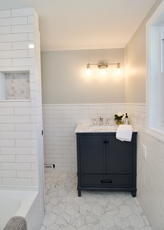 272 Burbank Road Longmeadow, MA 01106 - Photo 37 of 42 Gallery Image 37