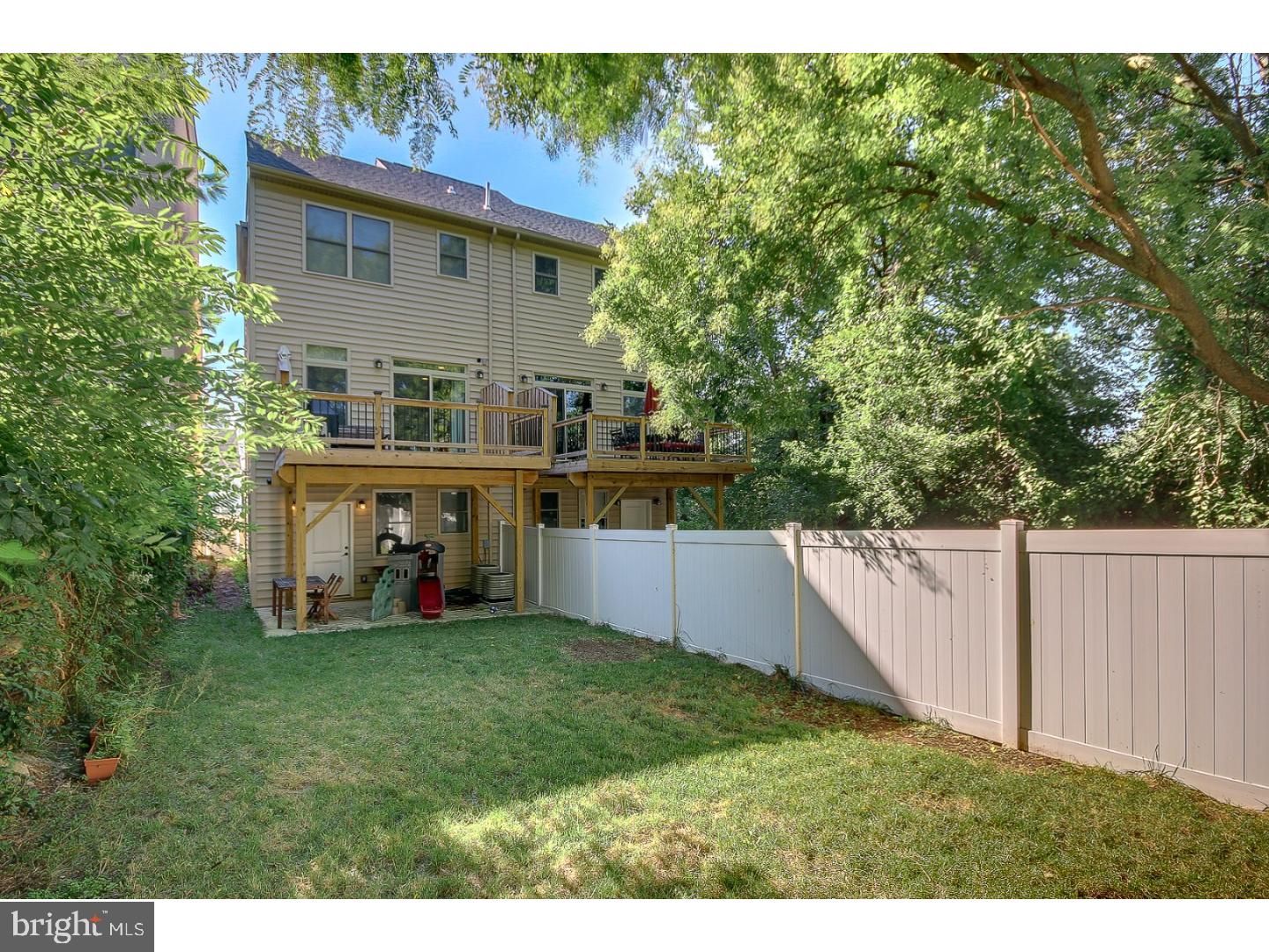 257 Ripka Street Philadelphia, PA 19127 - Photo 24 of 25 Back Yard