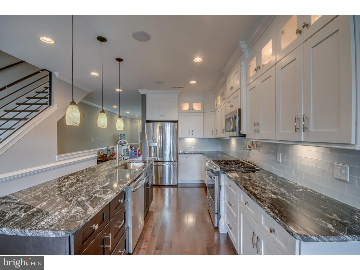 257 Ripka Street Philadelphia, PA 19127 - Photo 10 of 25 Kitchen