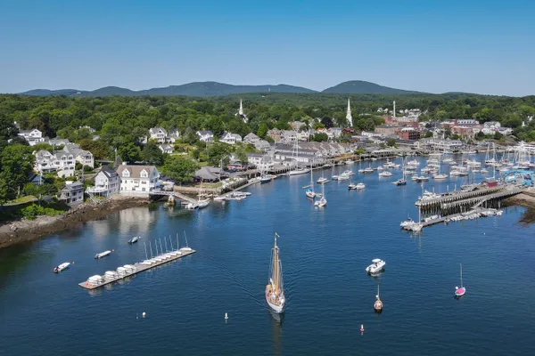 $1,700,000 | 6 Bay Road, Camden, ME 04843
