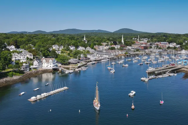 $1,700,000 | 6 Bay Road, Camden, ME 04843