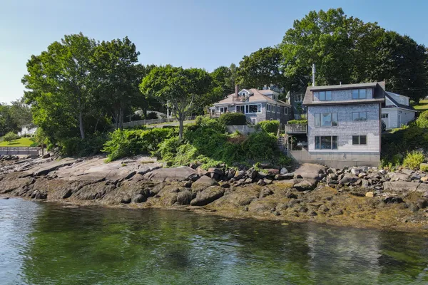 $1,700,000 | 6 Bay Road, Camden, ME 04843