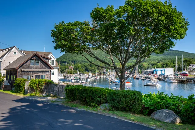 $1,700,000 | 6 Bay Road, Camden, ME 04843