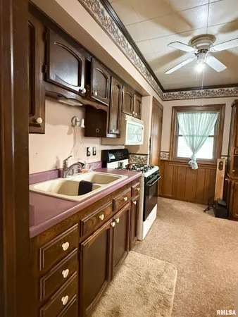 $89,000 | 1002 East Willcox Avenue, Peoria, IL 61603