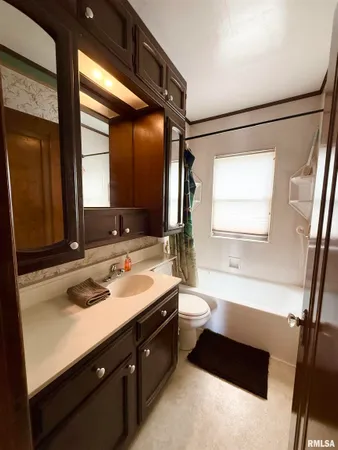 $89,000 | 1002 East Willcox Avenue, Peoria, IL 61603