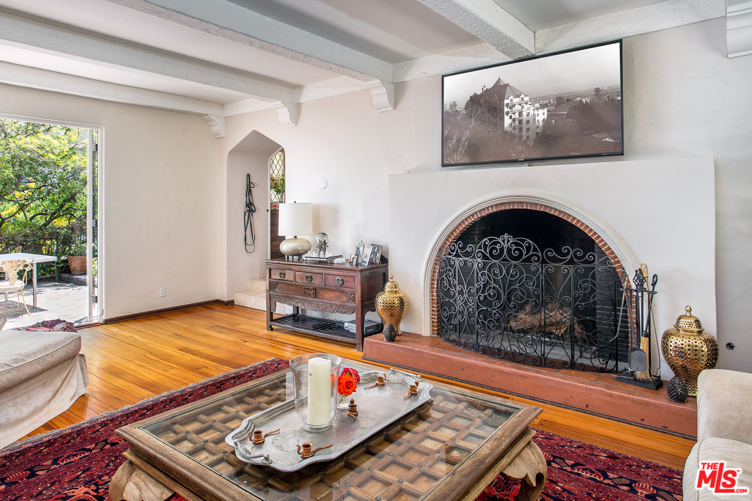 1644 North Crescent Heights Boulevard Los Angeles, CA 90069 - Photo 6 of 15