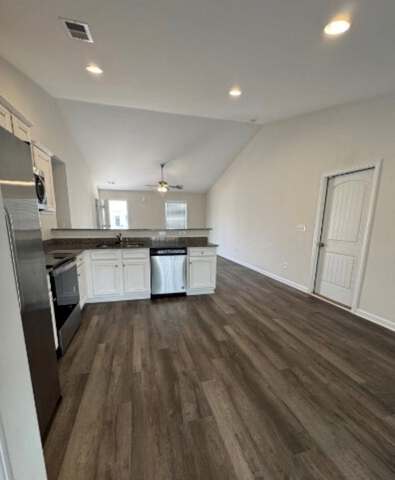 425 Conifer Street Sumter, SC 29154 - Photo 2 of 9 Gallery Image 2