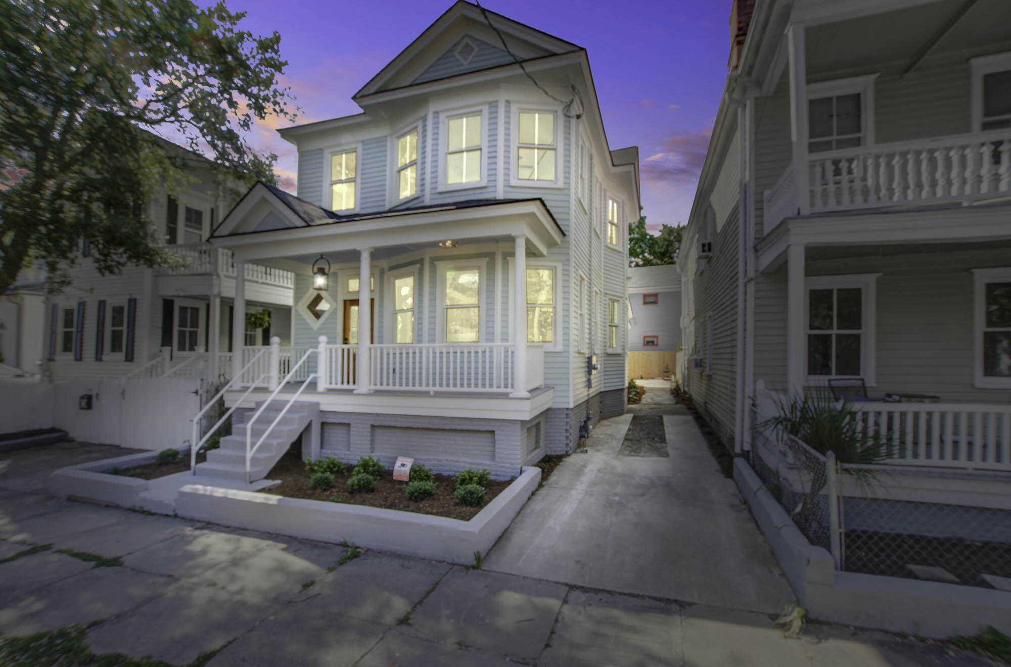 111 Fishburne Street Charleston, SC 29403 - Photo 2 of 47 111 (46)