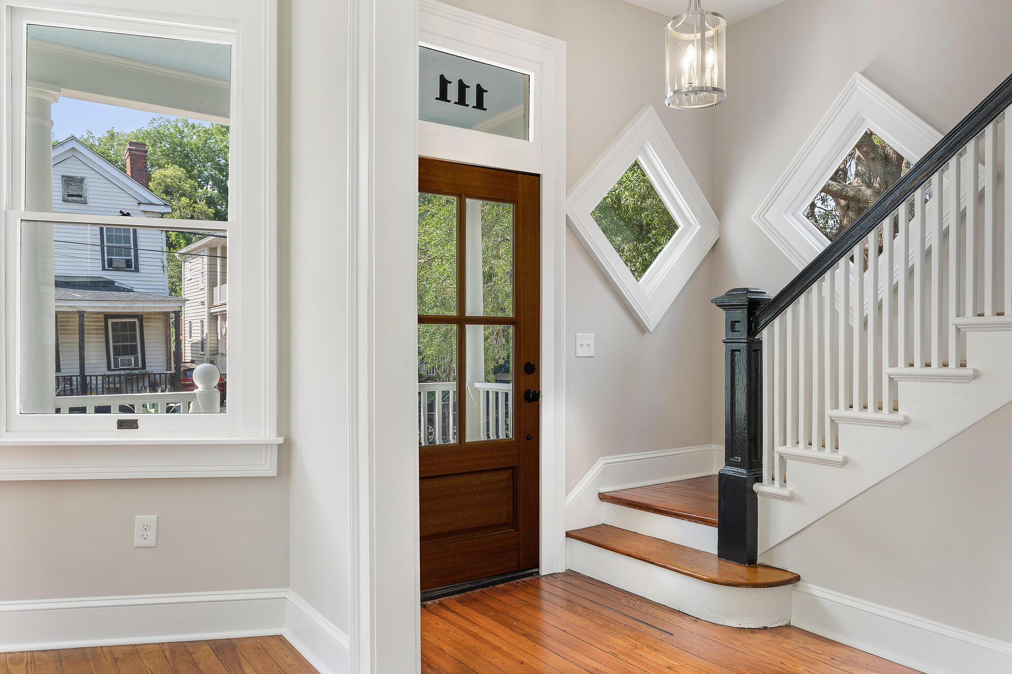 111 Fishburne Street Charleston, SC 29403 - Photo 5 of 47 2W1A1256