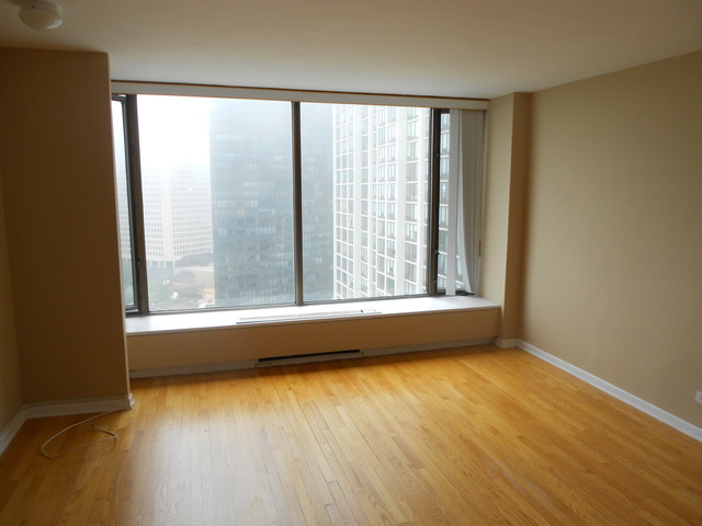5455 North Sheridan Road, Unit 1702 Chicago, IL 60640 - Photo 9 of 13