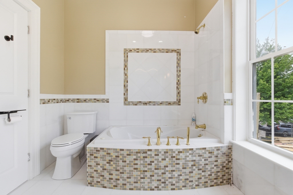 52 Ridgewood Road Milton, MA 02186 - Photo 27 of 39