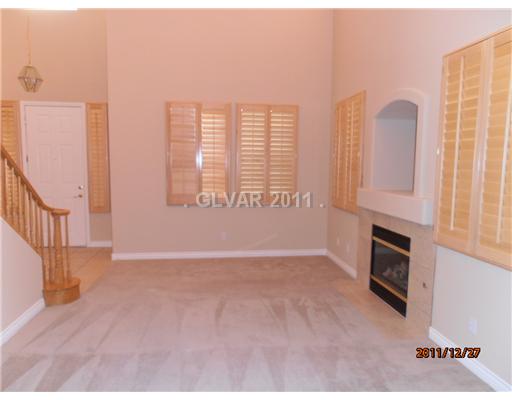 844 Entrada Ridge Avenue Henderson, NV 89012 - Photo 7 of 8 Living Room.