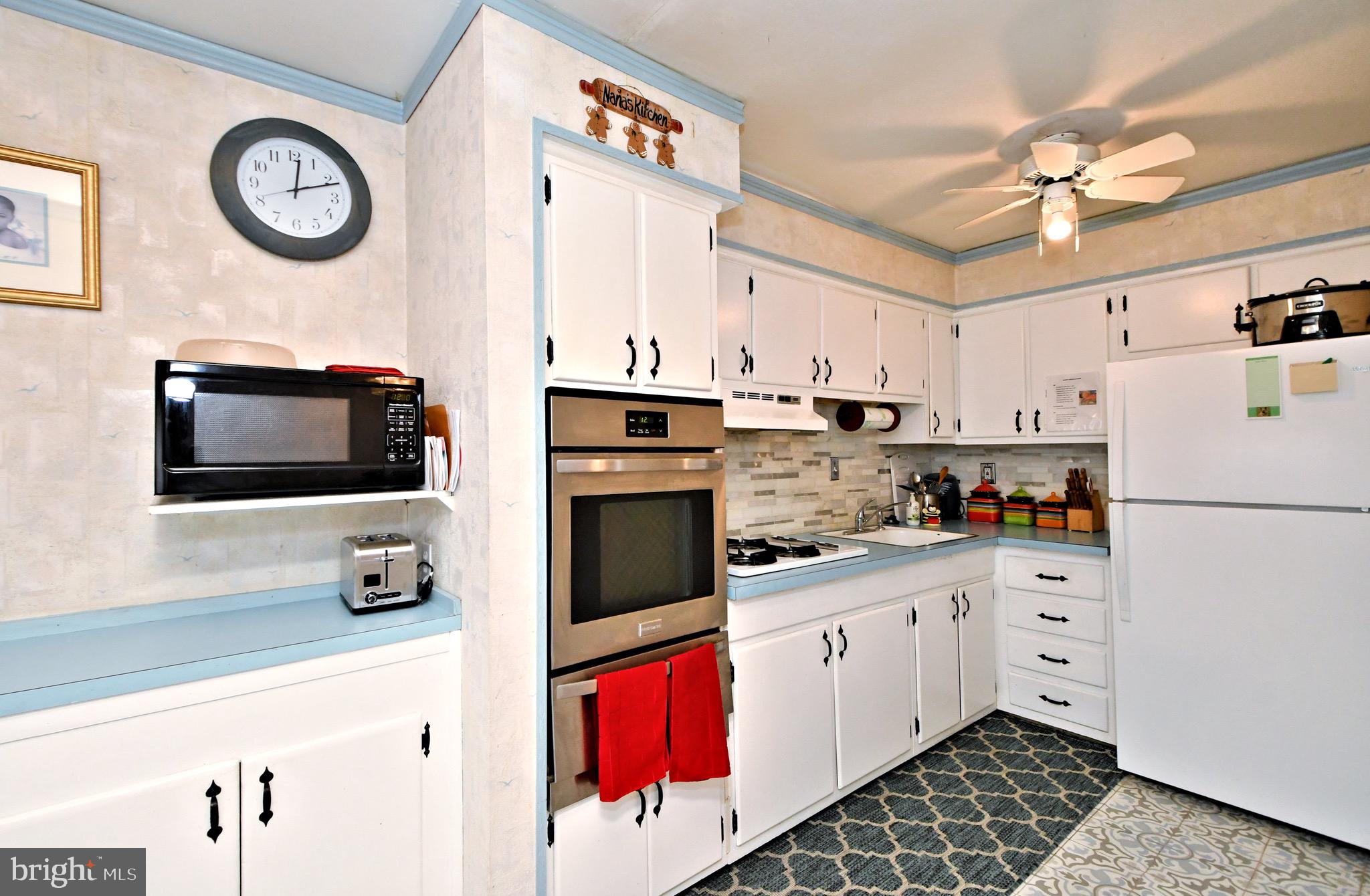 327 East Claremont Road Philadelphia, PA 19120 - Photo 19 of 47 Gallery Image 19