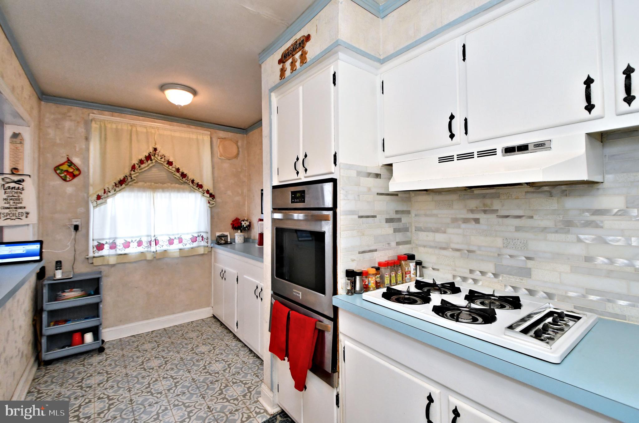 327 East Claremont Road Philadelphia, PA 19120 - Photo 22 of 47 Gallery Image 22