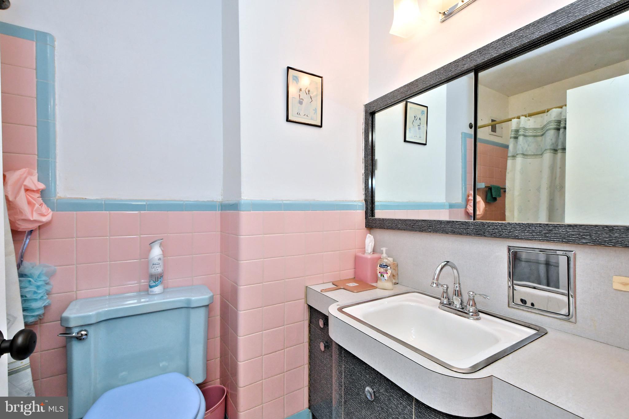 327 East Claremont Road Philadelphia, PA 19120 - Photo 38 of 47 Gallery Image 38
