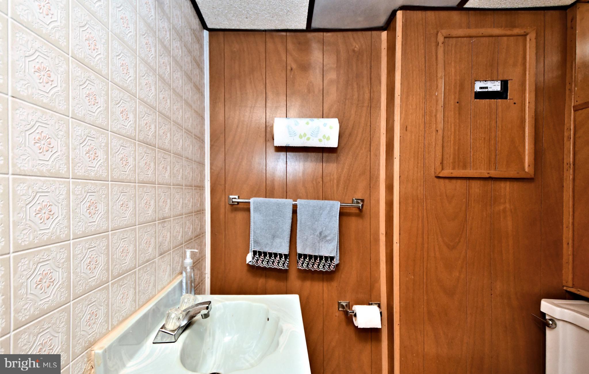 327 East Claremont Road Philadelphia, PA 19120 - Photo 44 of 47 Gallery Image 44
